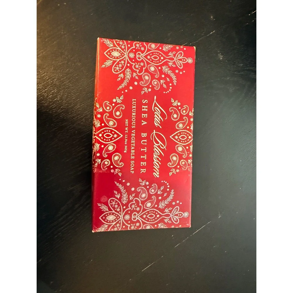 Greenwich Bay Trading Co Lotus Blossom Shea‎ Butter Vegetable Soap 3 Bars 12.9oz